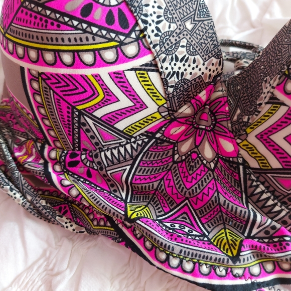 Jessica Simpson Swimsuit Top - Picture 3 of 10